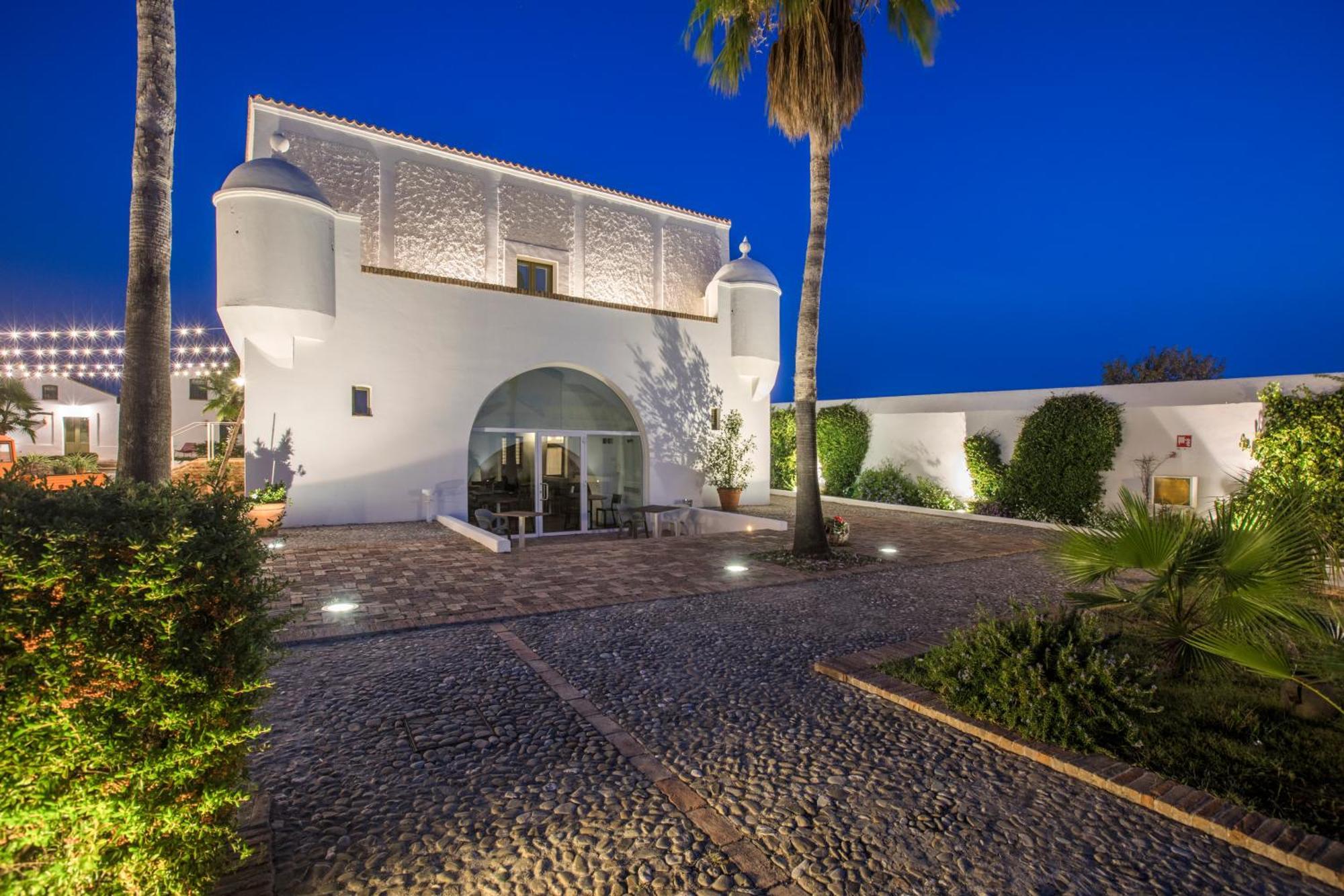 Torre Fiore Hotel Masseria 피스티치 외부 사진