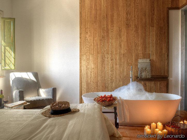 Torre Fiore Hotel Masseria 피스티치 객실 사진